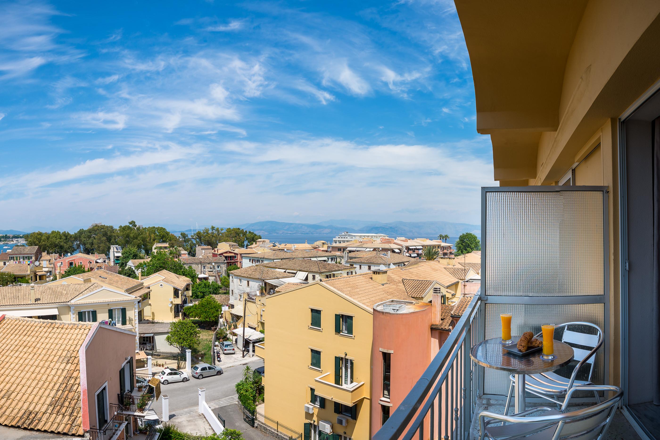 αρίων 3* Corfu (city)
